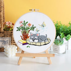 Dog Embroidery Kit For Beginner Modern Embroidery Kit diy kit corgi golden retriever embroidery kit starter DIY craft kit gift for dog lover
