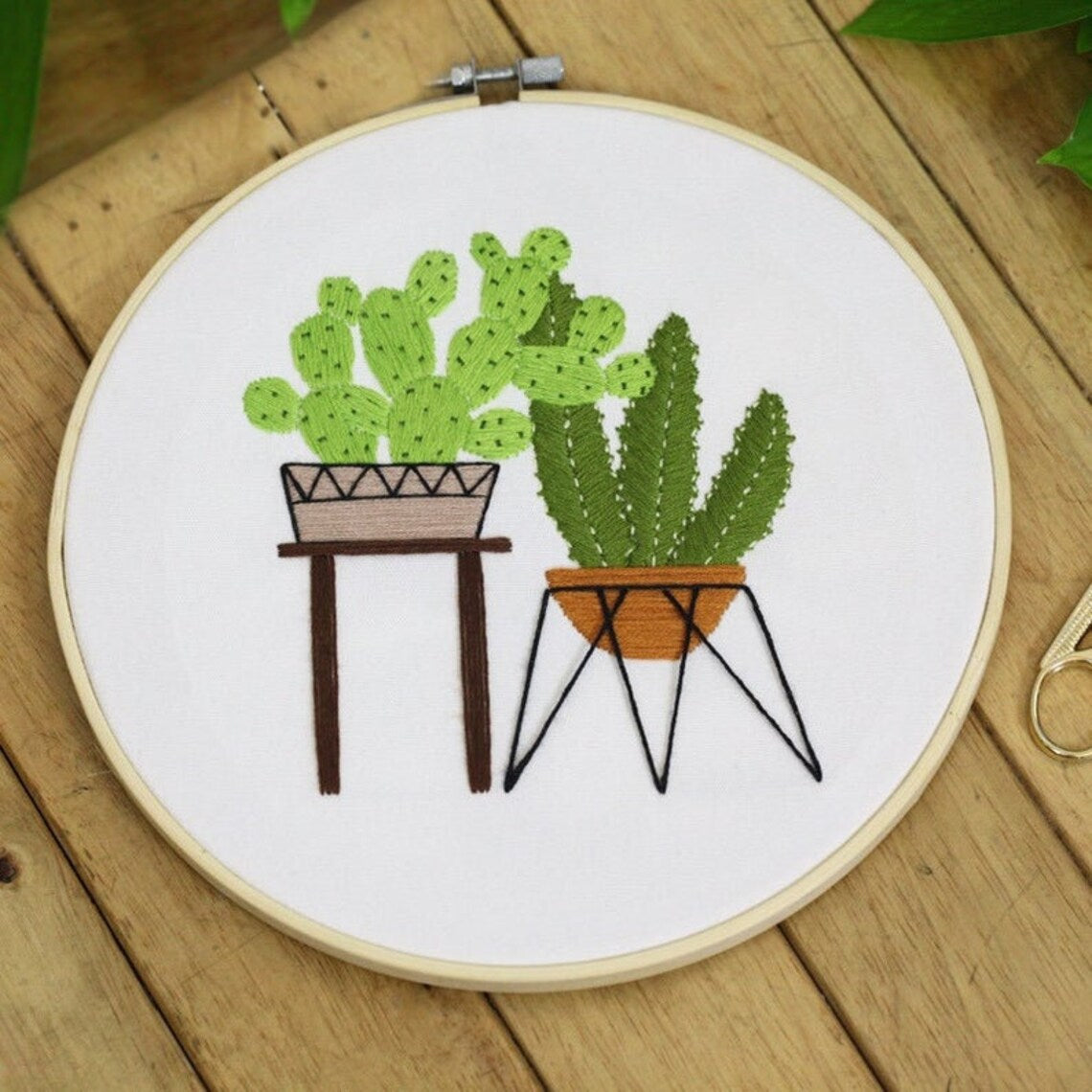 Beginner Embroidery | Modern Embroidery | Flowers Embroidery Full Kit with Needlepoint Hoop| DIY Craft Kit