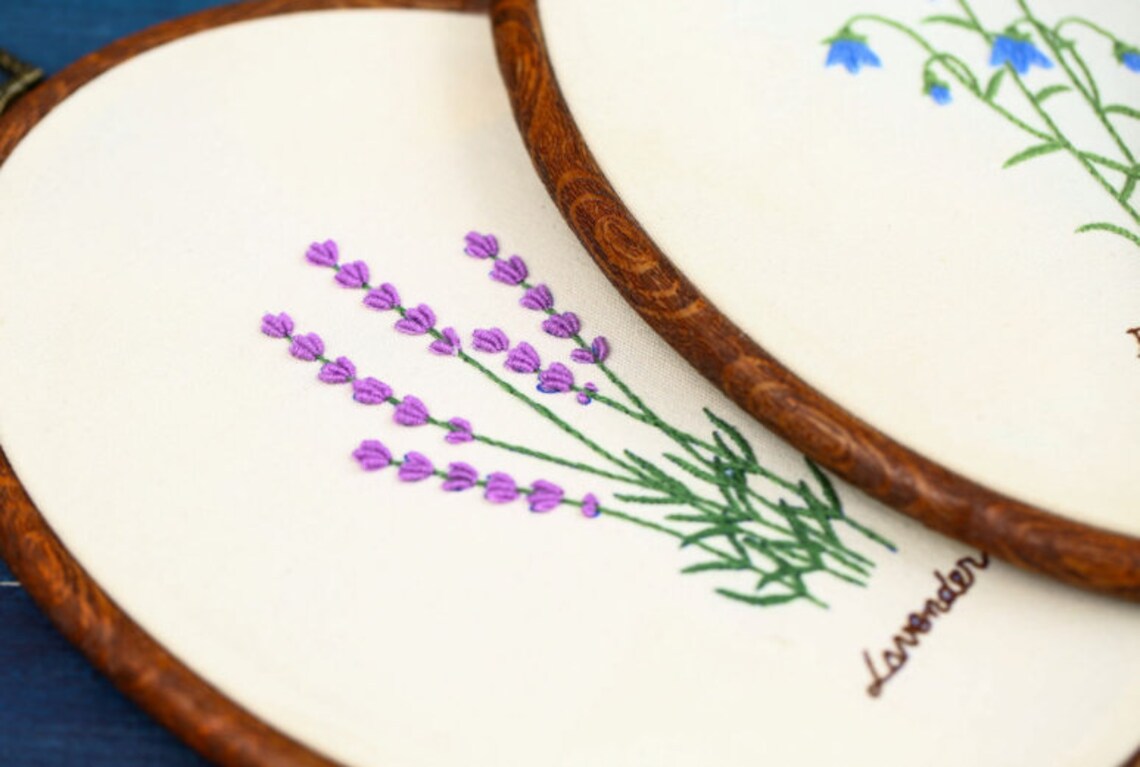 Embroidery kit beginner Oval floral pattern embroidery kit Hand Embroidery Full Kit