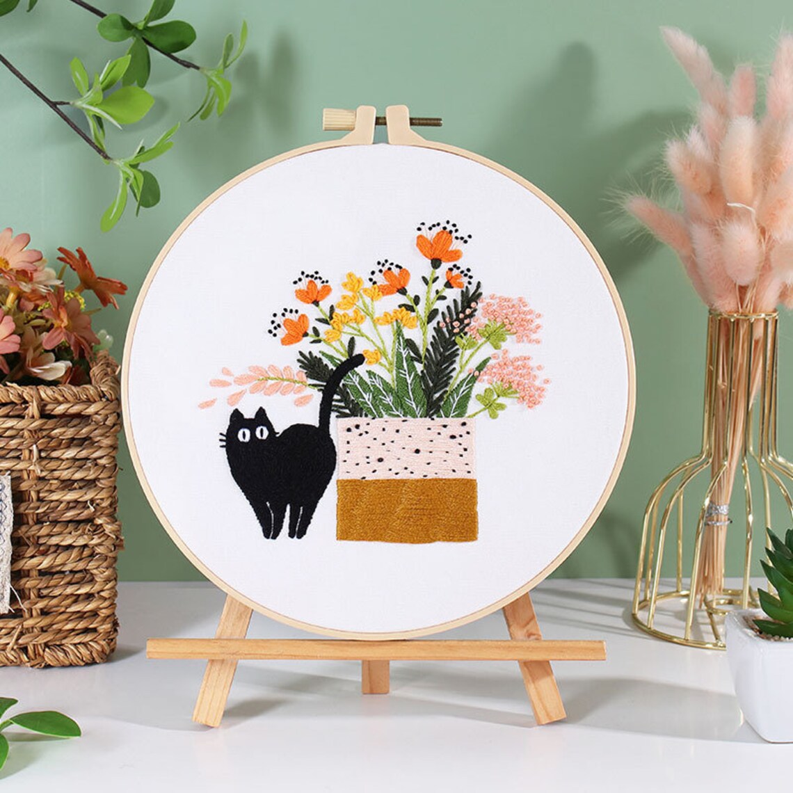 Cat Embroidery Kit For Beginner | Modern Crewel Embroidery Kit with Pattern | Floral Embroidery Full Kit Needlepoint Hoop