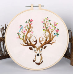 DIY Craft Kit Floral Antlers | Modern Embroidery Kit with Pattern | Christmas Gift Decoration Embroidery Full Kit